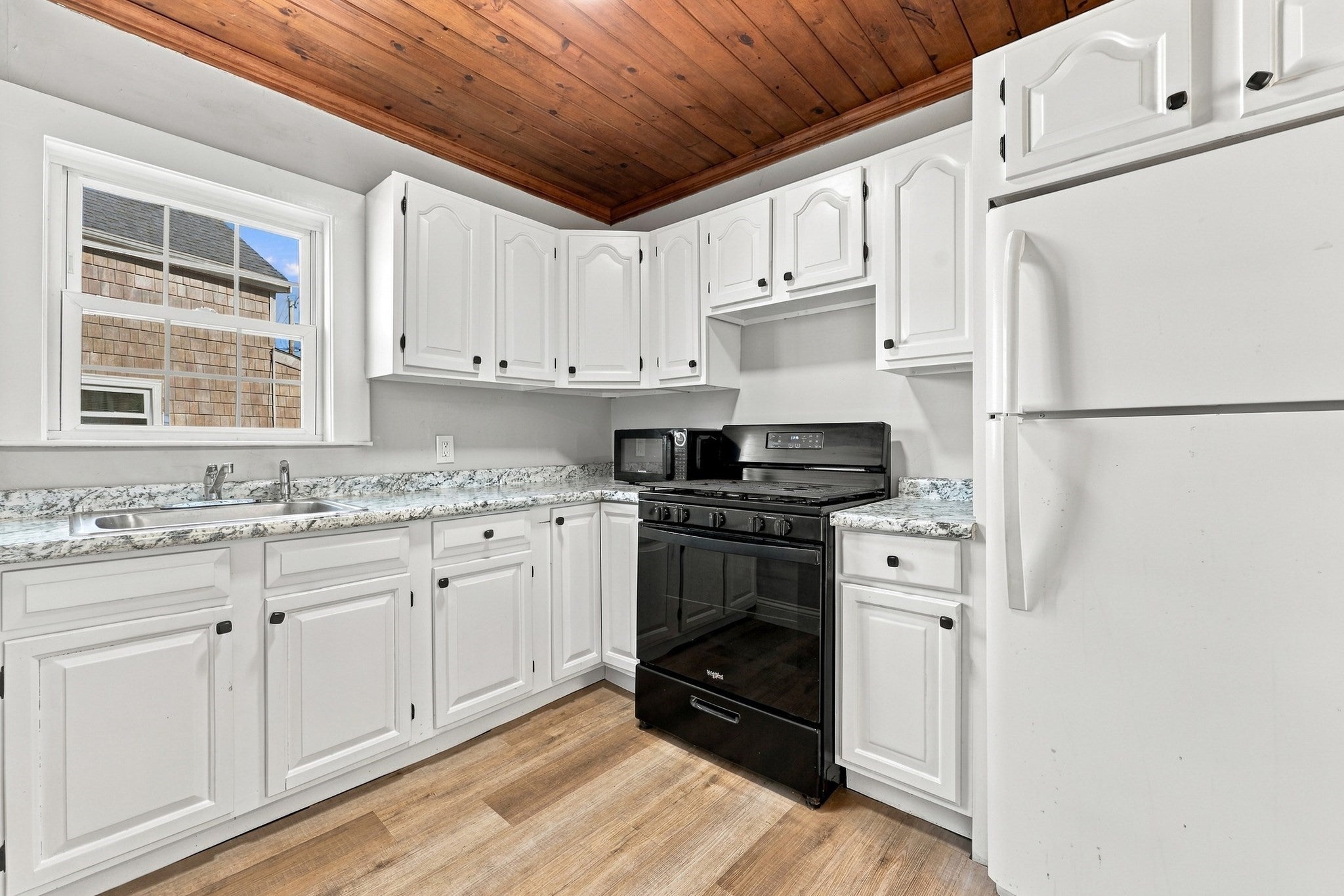 95 Eastern Avenue, Swansea, MA, 95 Eastern Avenue, Swansea, MA Photo #4