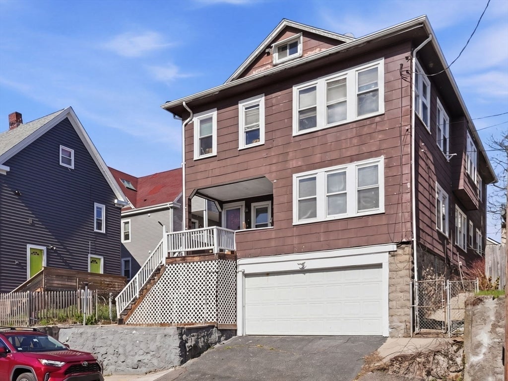 85-87 Wolcott St