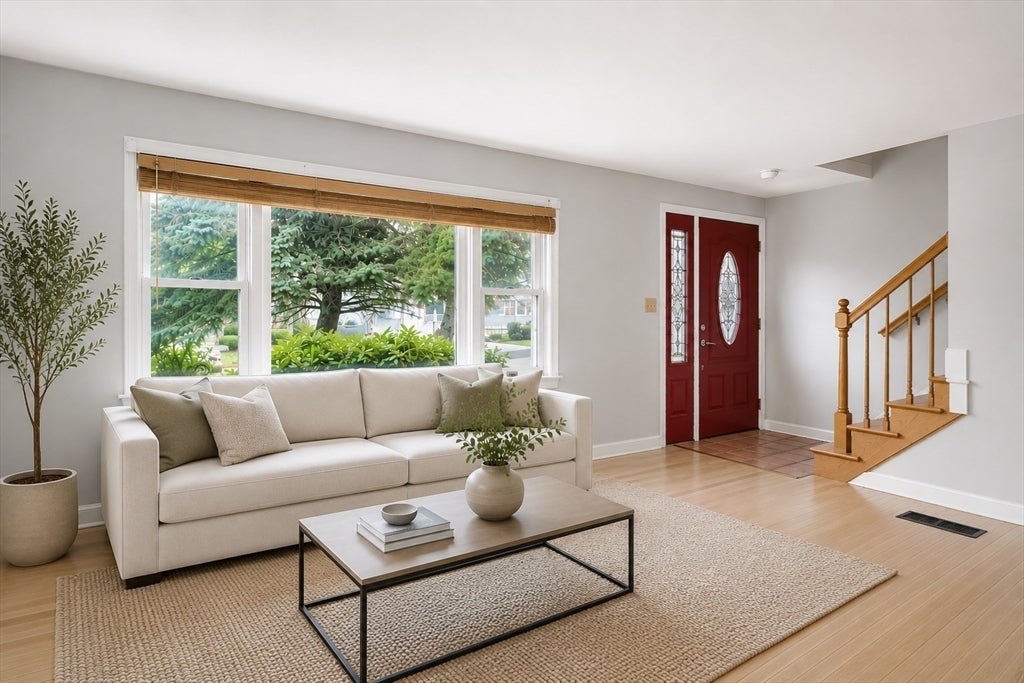 81 Grant Avenue 81