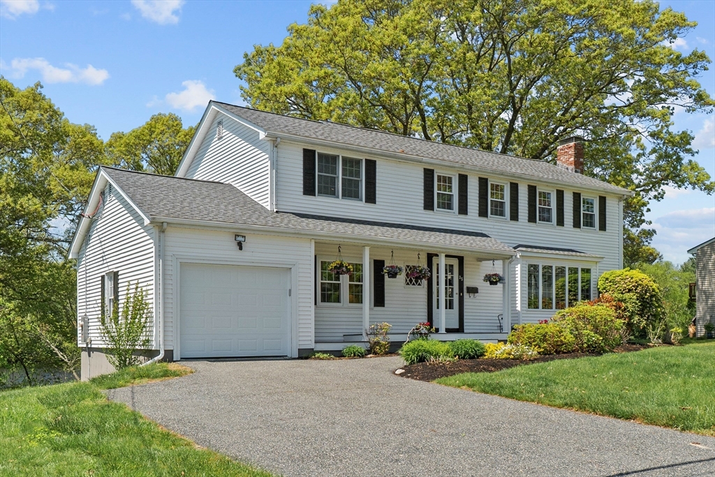35 Crest Road