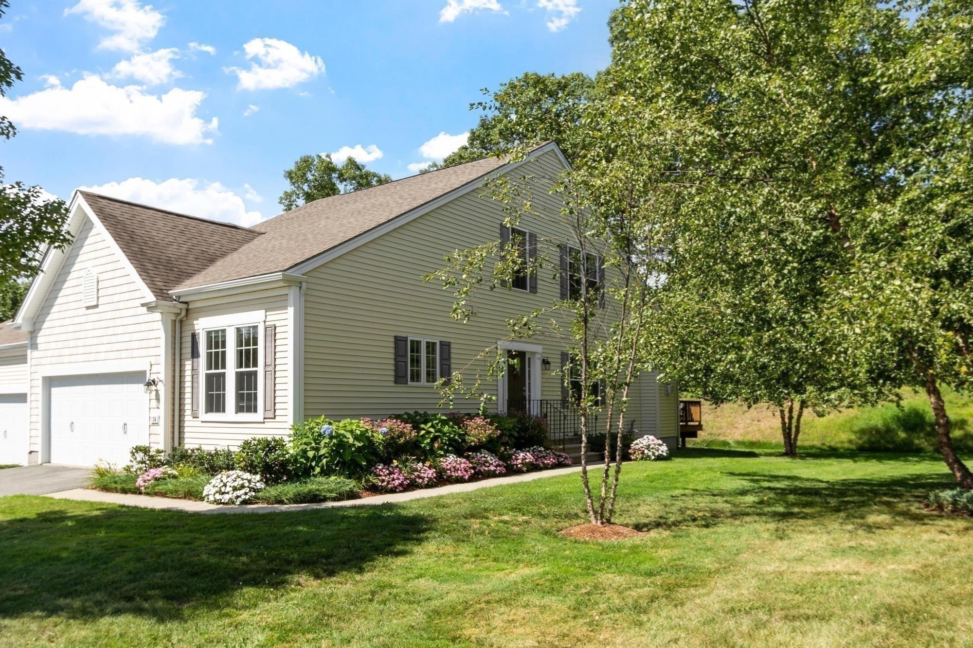 Photo of 136 Skyline Dr #136, Acton, MA