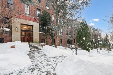 315 Tappan St 4 Brookline MA 02446