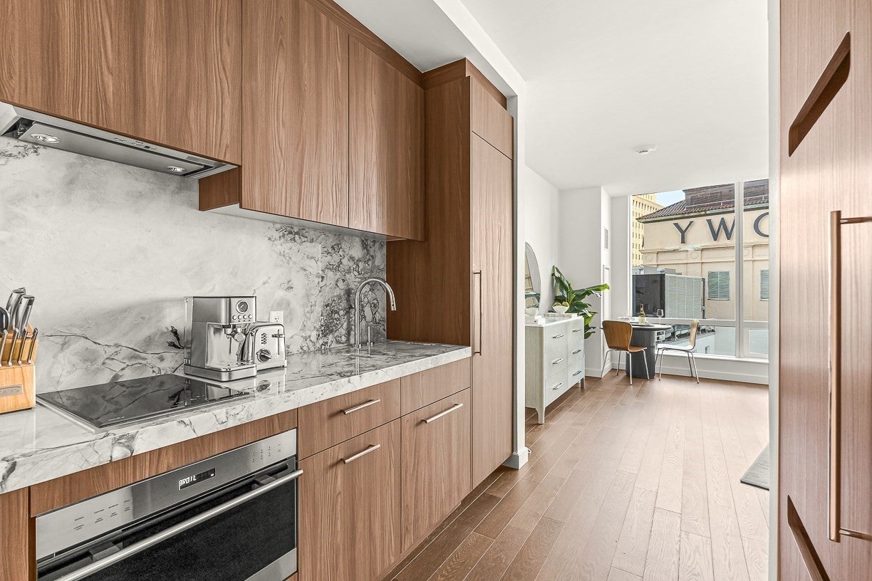 430 Stuart St 1619, Boston MA 02116