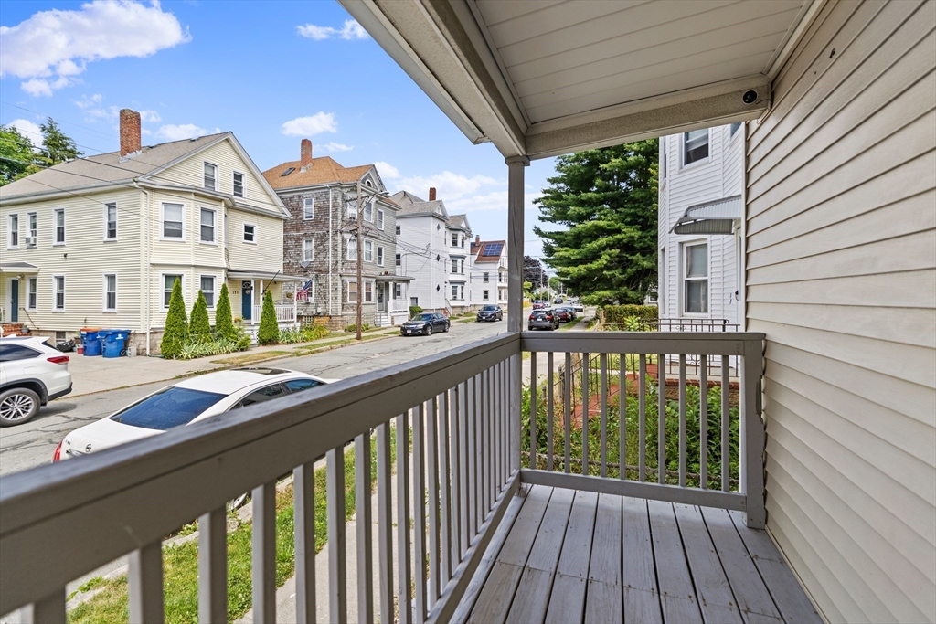 164 Richmond St