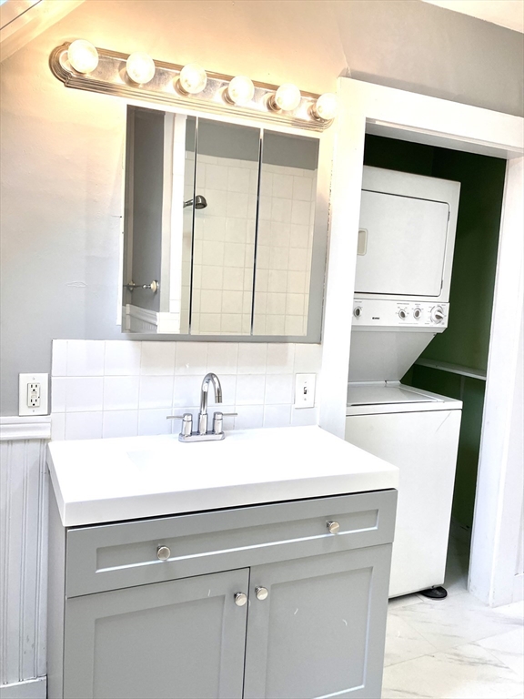 65 Kirtland ST #3, Lynn, MA Photo #10