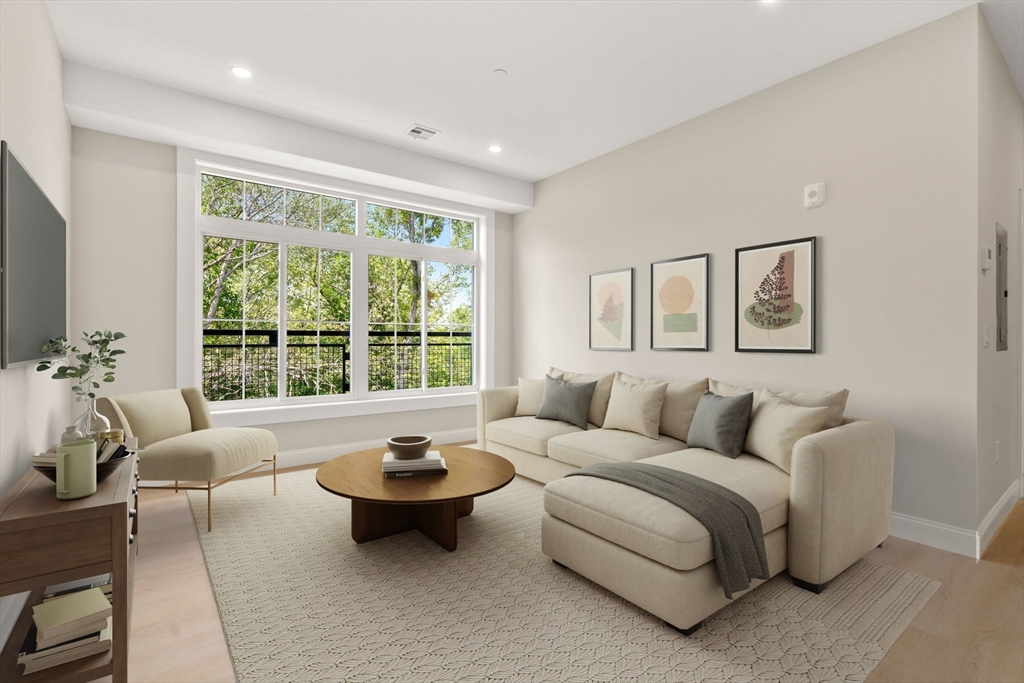 7 Cross St U303