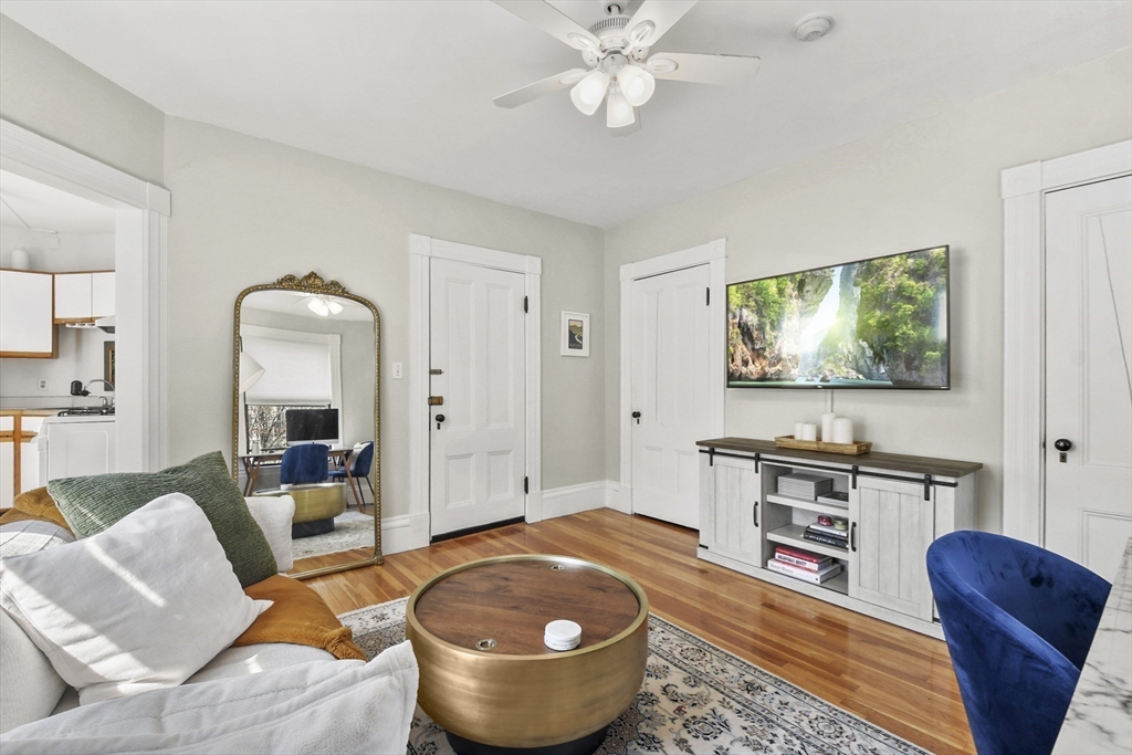 83 Pleasant St 5