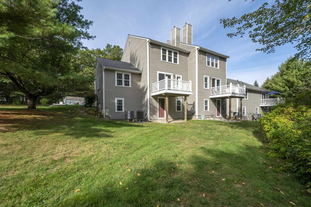 103 Laurelwood Dr 103