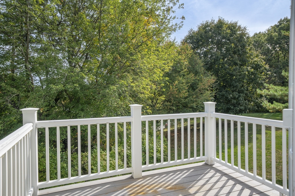 103 Laurelwood Dr 103