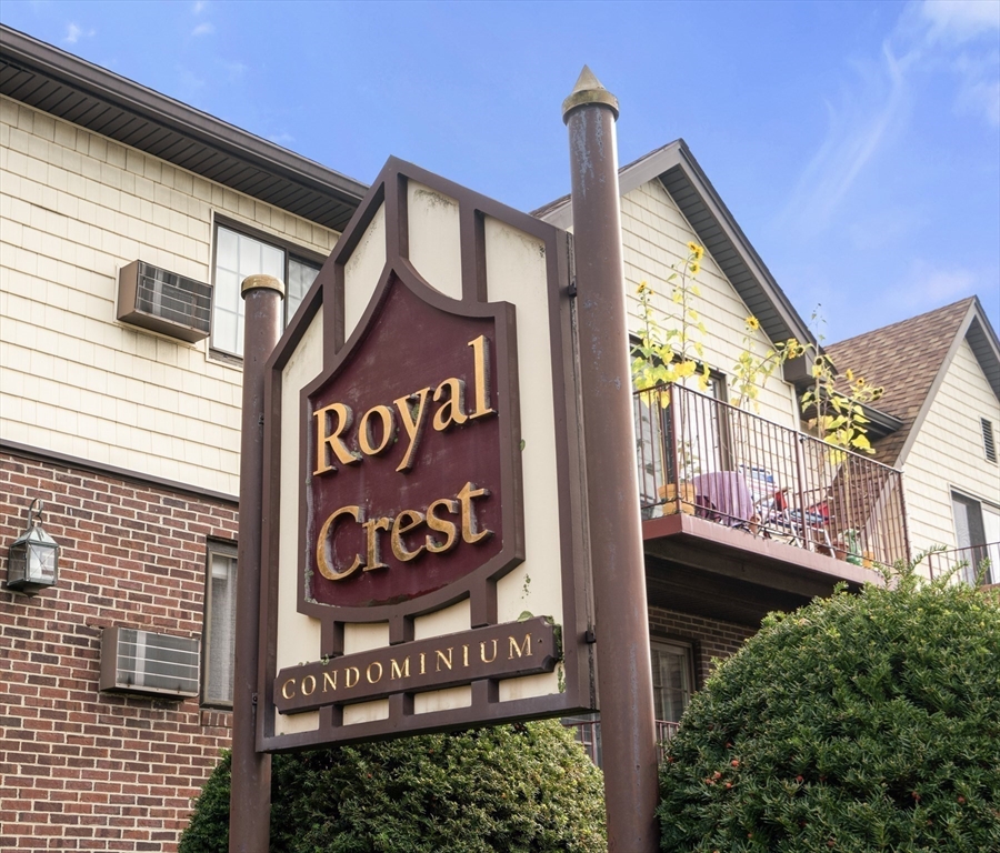 11 Royal Crest Dr 5