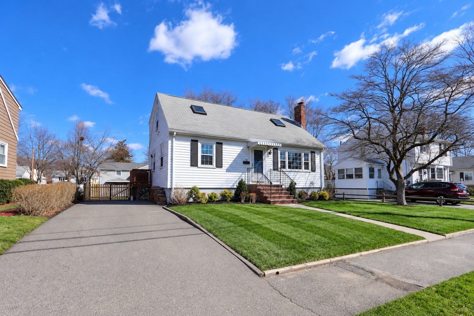 Photo of 45 Redwood Drive, Norwood, MA