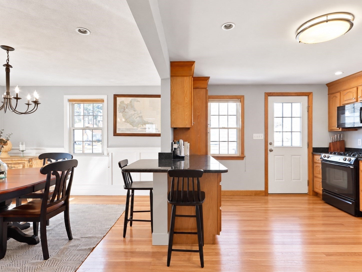 45 Redwood Drive, Norwood, MA Photo #5