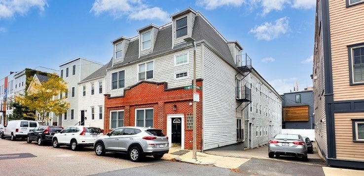 550 E 3rd Street