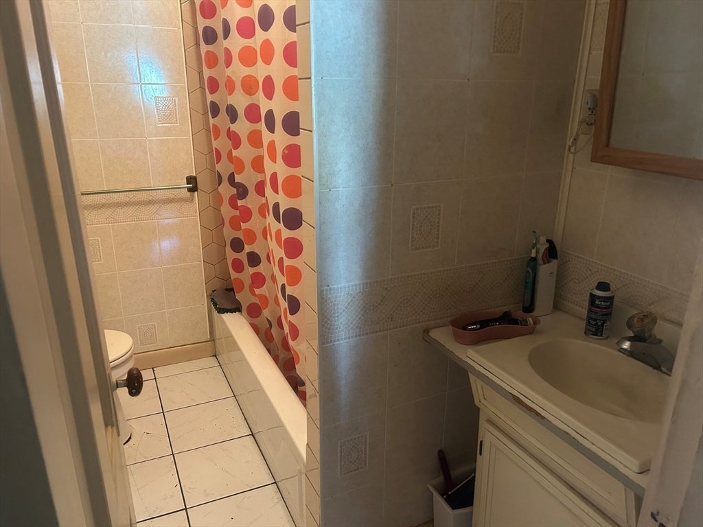 28 Gosnold St, New Bedford, MA, 28 Gosnold St, New Bedford, MA Photo #11