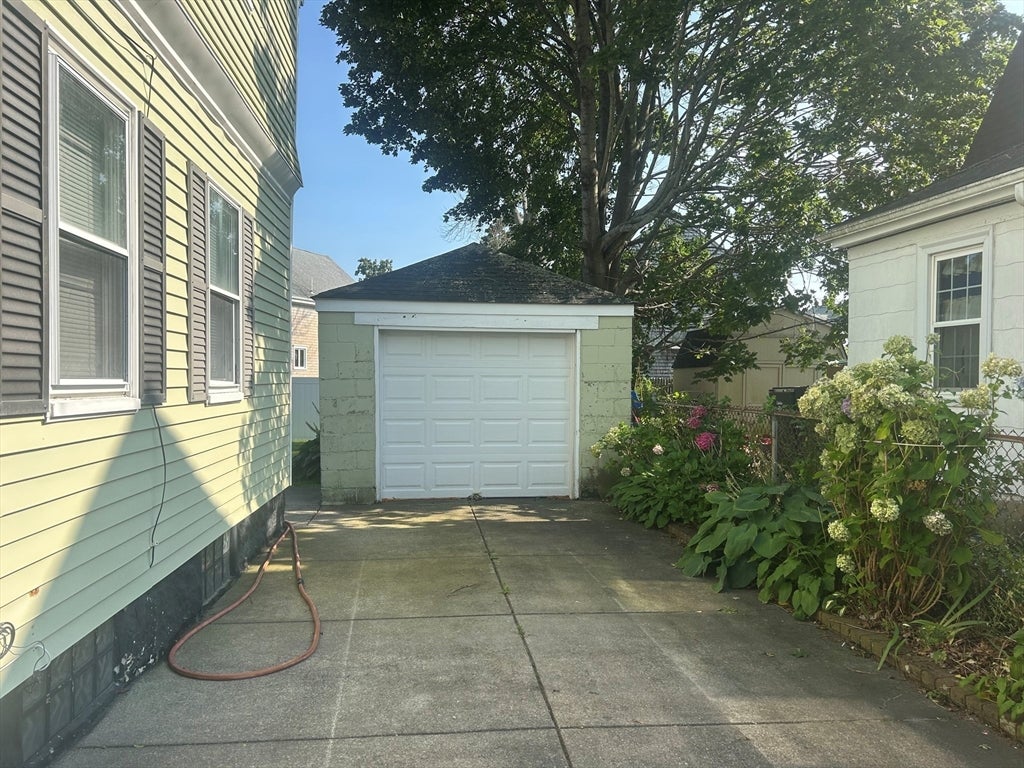 28 Gosnold St, New Bedford, MA, 28 Gosnold St, New Bedford, MA Photo #3