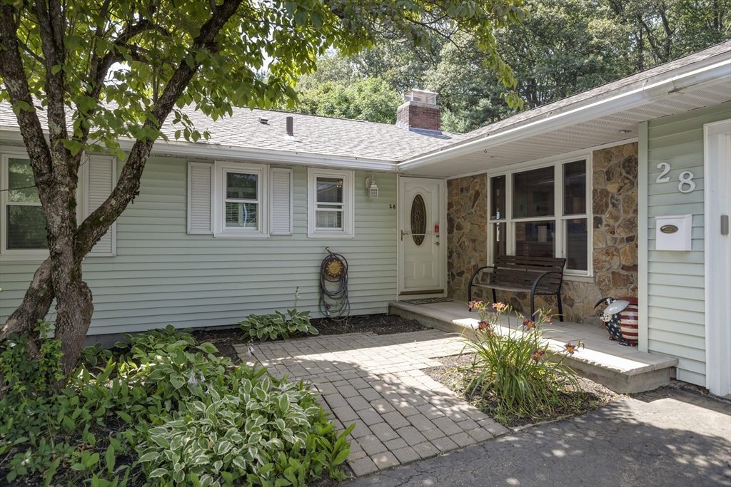 28 Meadow Wood Drive
