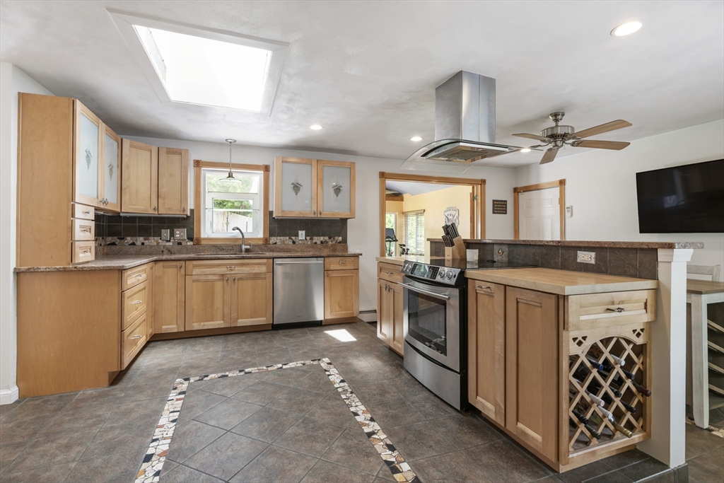 28 Meadow Wood Drive