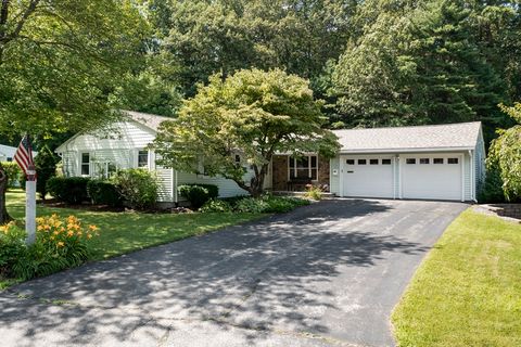 28 Meadow Wood Drive Holden MA 01520