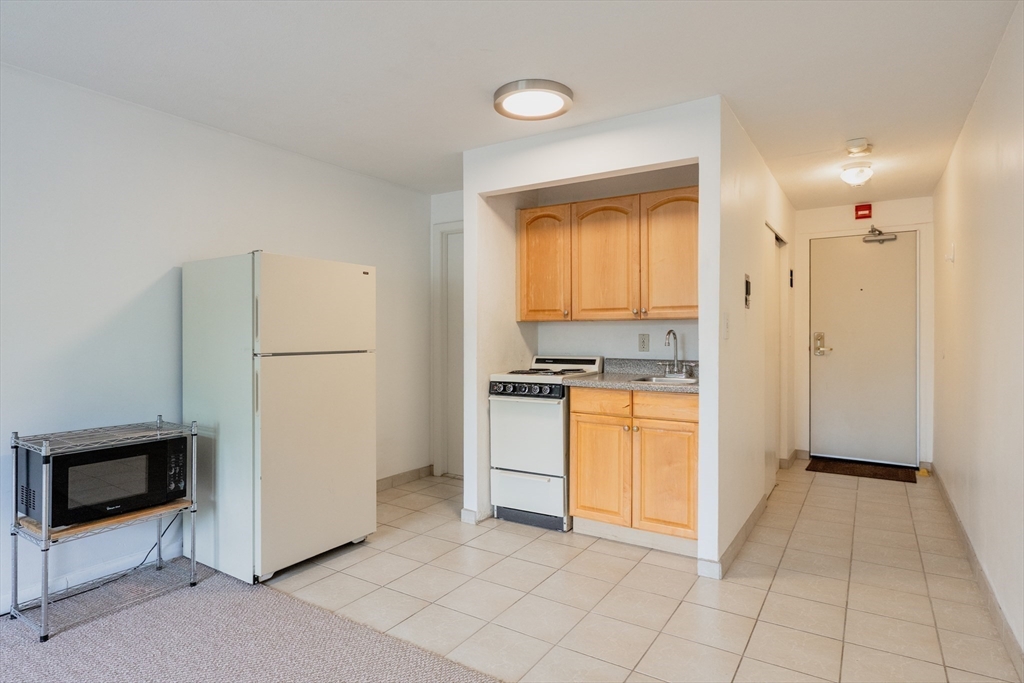 32 Whites Ave #D13A, Watertown, MA, 32 Whites Ave #D13A, Watertown, MA Photo #2