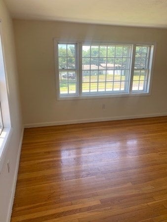 16 Abington Ave 2R