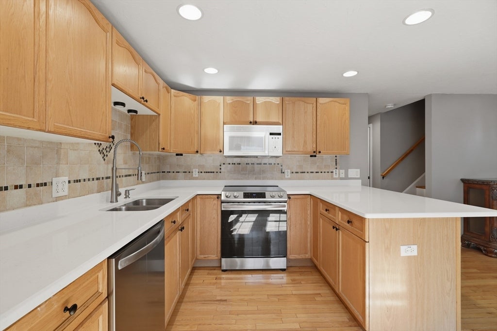 37 West Meadow Estates Drive #37, Townsend, MA Photo #10