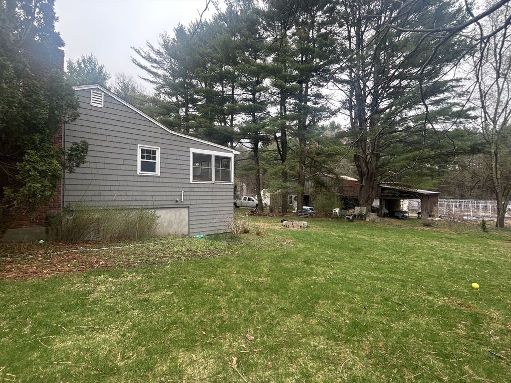 172 Village St