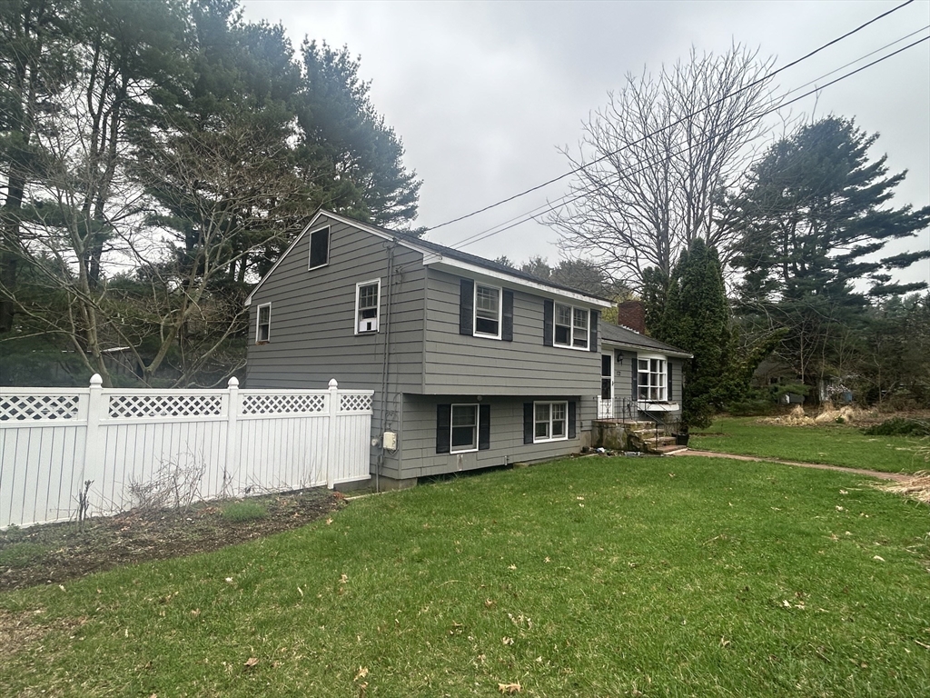 172 Village St