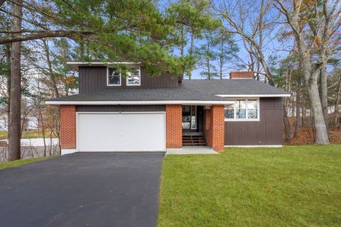 9 Scenic Ave Webster MA 01570