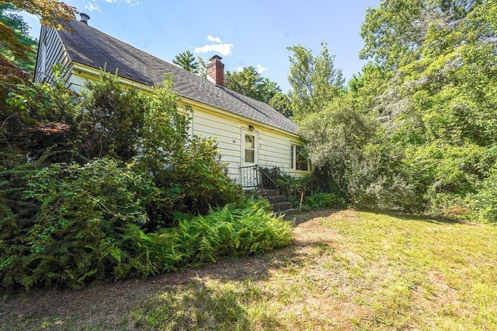 74 River Rd