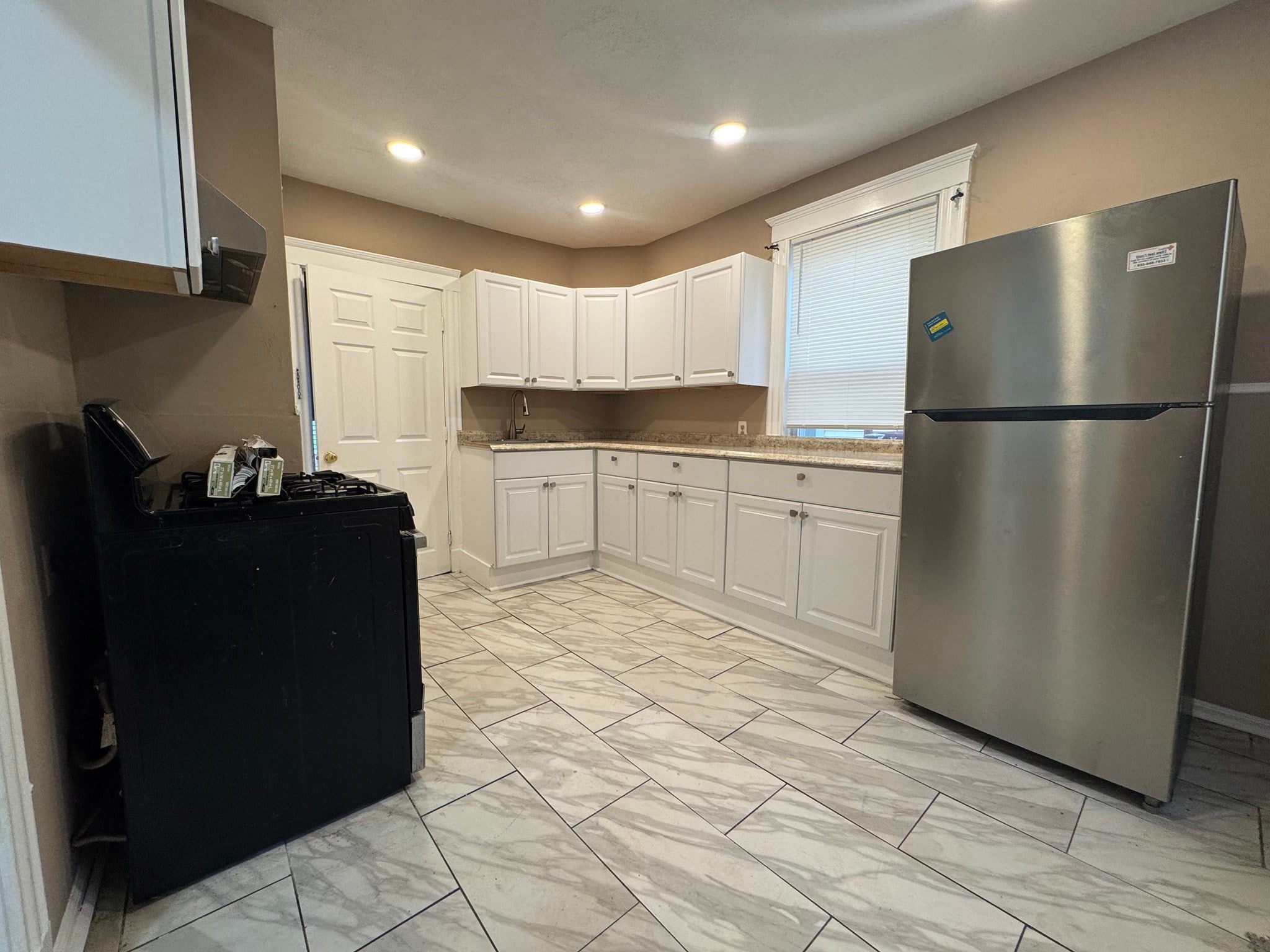 26 Hanover St #1, Lynn, MA Photo #1