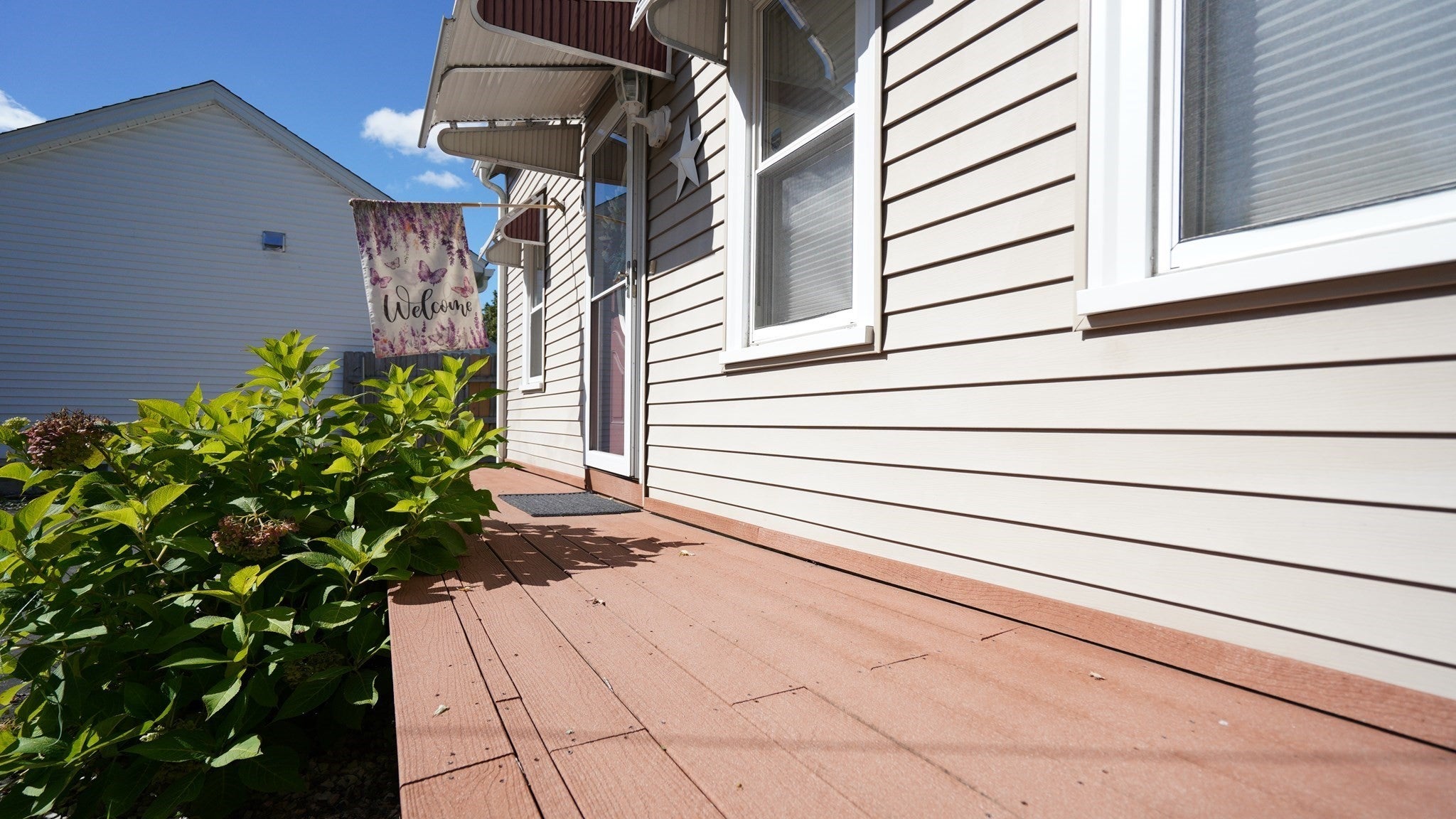 4 Phillips St