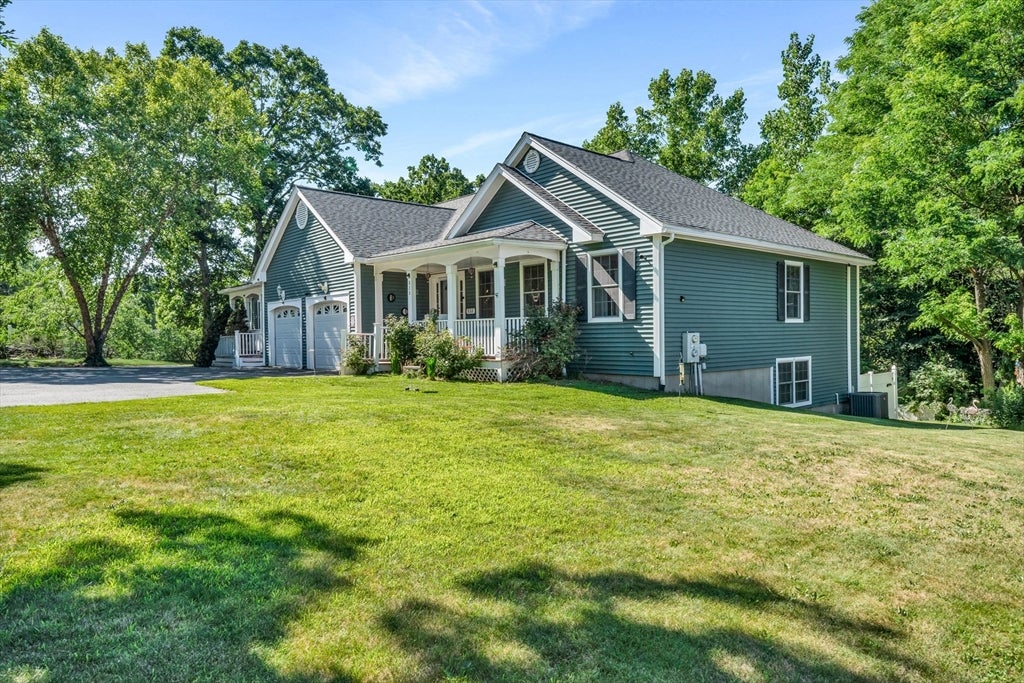 822 Methuen St #822, Dracut, MA Photo #25