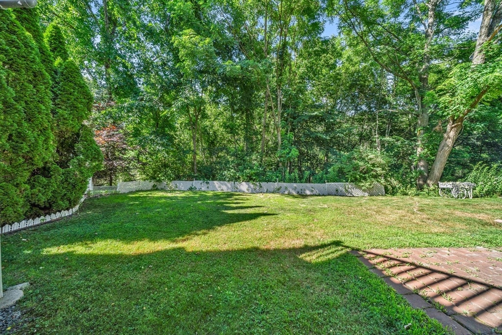 822 Methuen St #822, Dracut, MA Photo #19