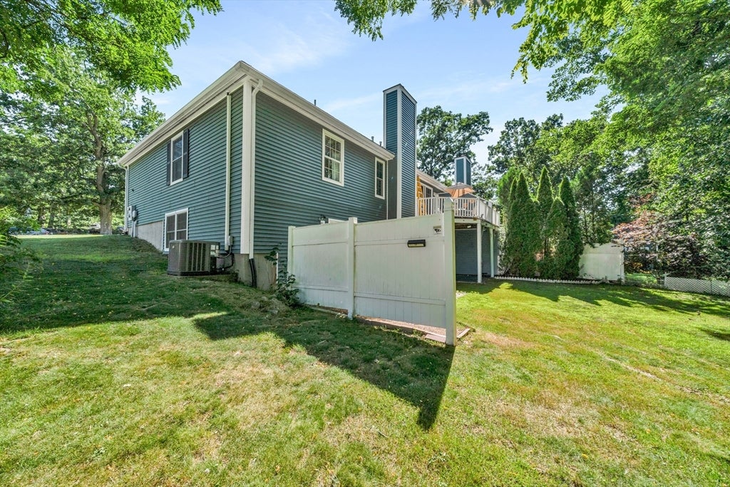 822 Methuen St #822, Dracut, MA Photo #21