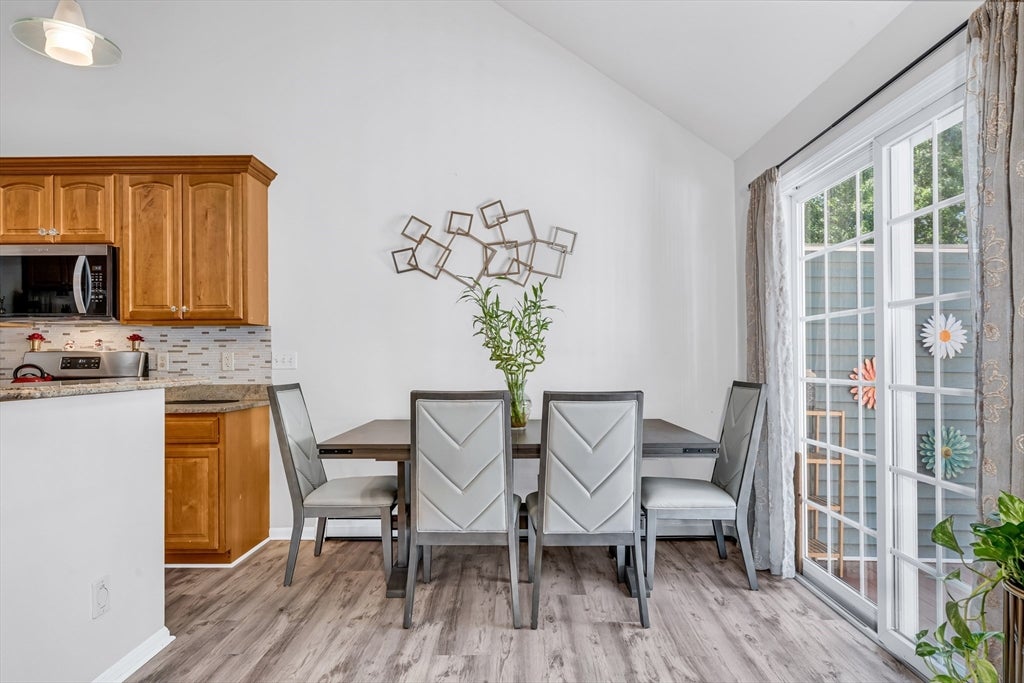 822 Methuen St #822, Dracut, MA Photo #6
