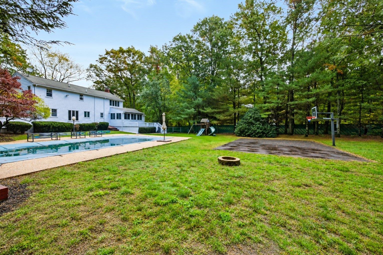 35 Eagle Dr, Sharon, MA Photo #3