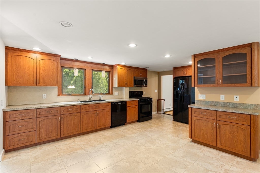 67 Maple St, Wenham, MA, 67 Maple St, Wenham, MA Photo #12