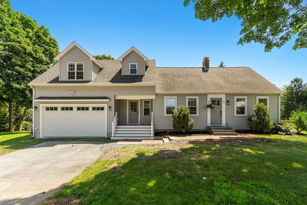 Photo of 67 Maple St, Wenham, MA