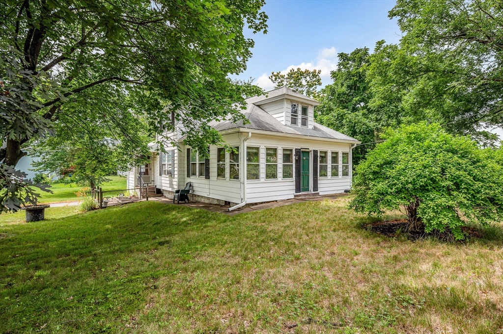 59 Riverneck Rd