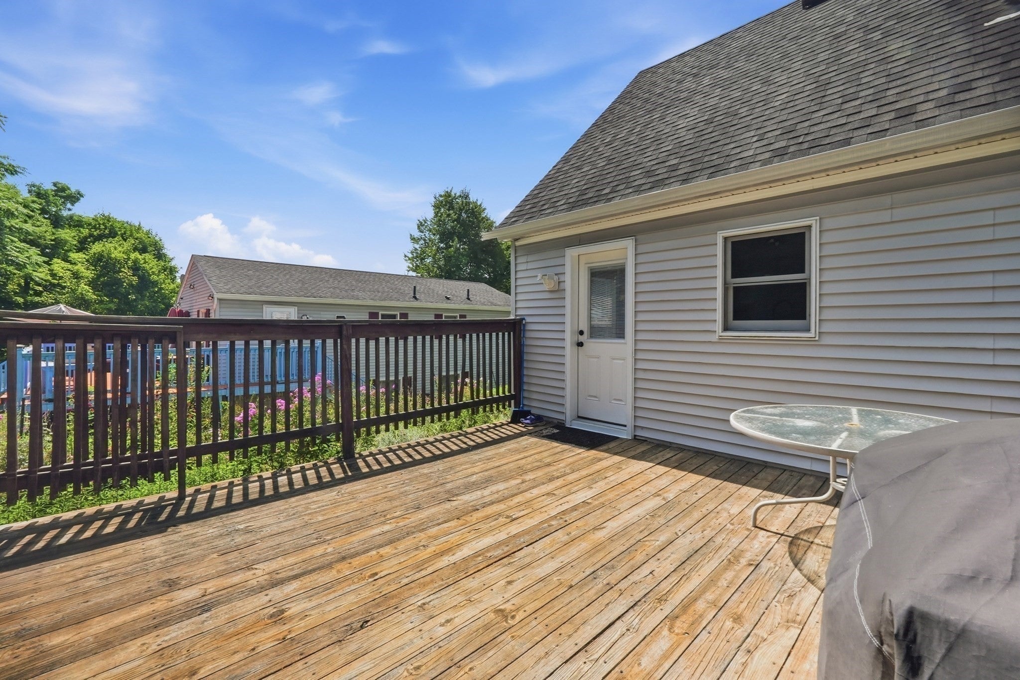10 Scandinavia Ave, Worcester, MA Photo #24