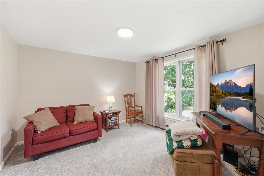 10 Scandinavia Ave, Worcester, MA, 10 Scandinavia Ave, Worcester, MA Photo #17