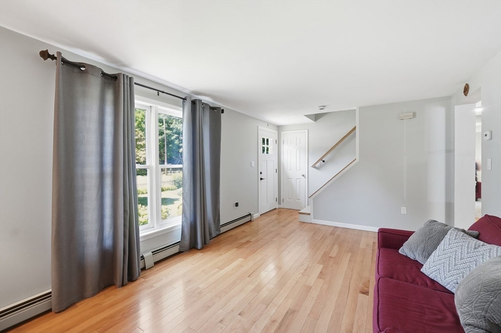 10 Scandinavia Ave, Worcester, MA, 10 Scandinavia Ave, Worcester, MA Photo #6