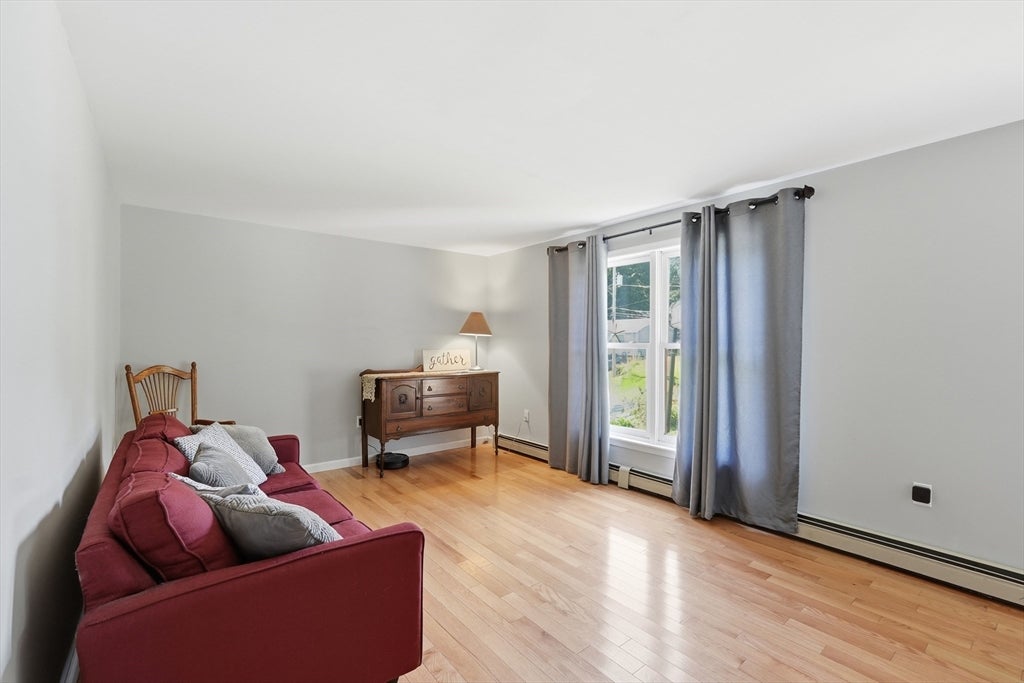 10 Scandinavia Ave, Worcester, MA, 10 Scandinavia Ave, Worcester, MA Photo #8