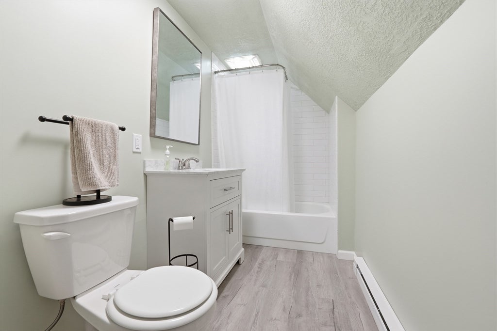 10 Scandinavia Ave, Worcester, MA, 10 Scandinavia Ave, Worcester, MA Photo #23