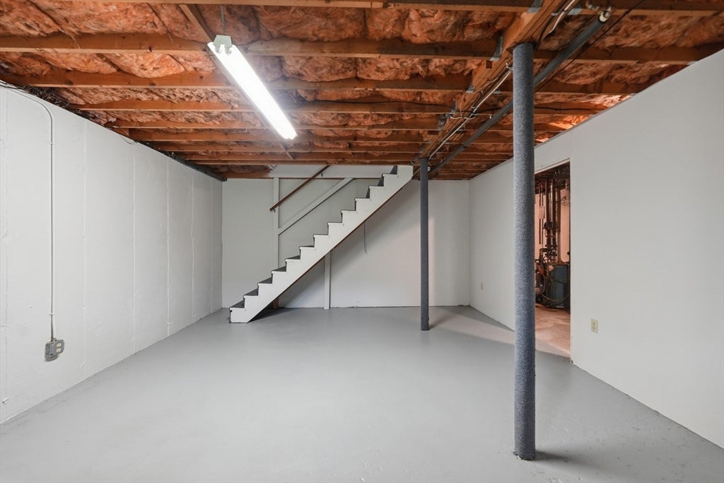10 Scandinavia Ave, Worcester, MA, 10 Scandinavia Ave, Worcester, MA Photo #32