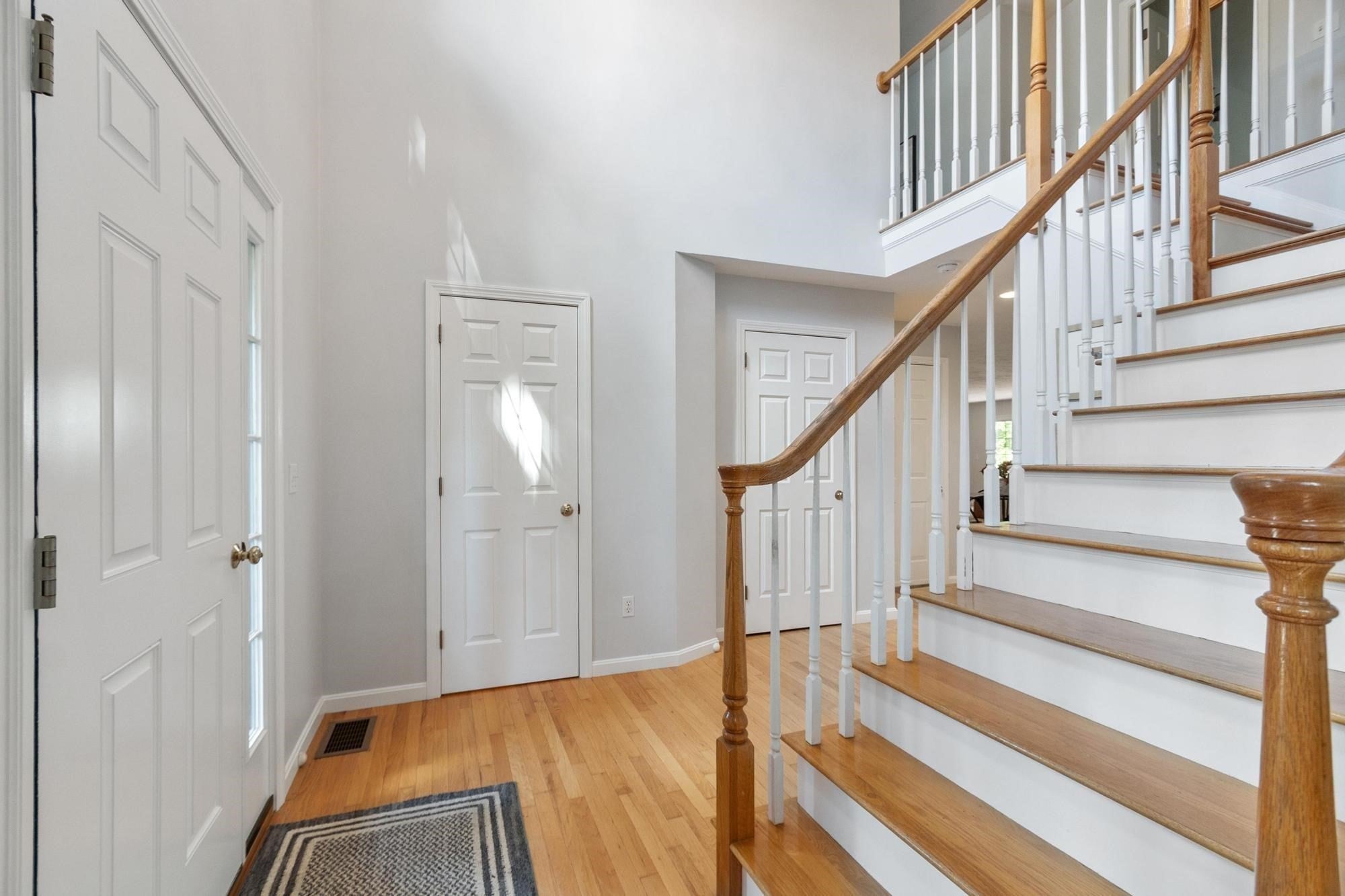 22 Hillcrest Dr, Acton, MA Photo #4