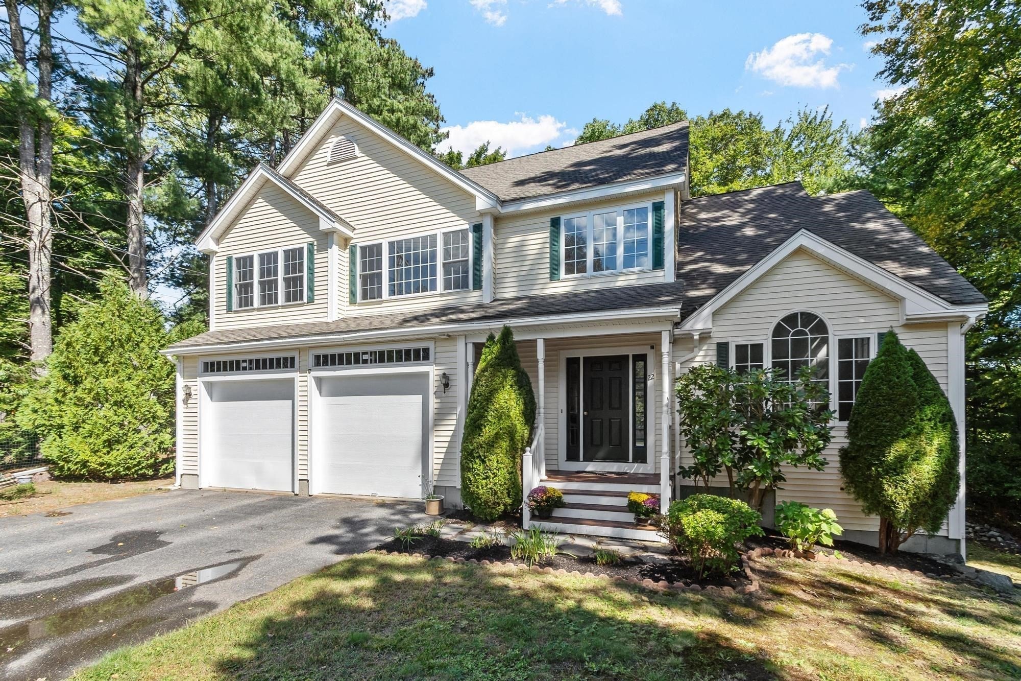 22 Hillcrest Dr, Acton, MA Photo #1