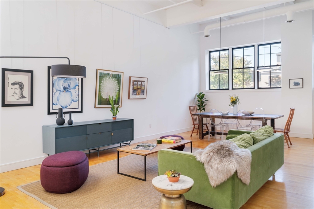 201 Brookline Street 6