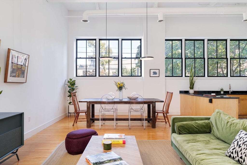 201 Brookline Street 6