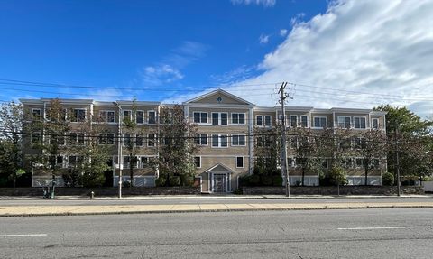 5170 Washington St 3 Boston MA 02132